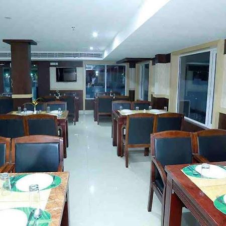 Thachaparambil Residency Hotel Alappuzha Buitenkant foto