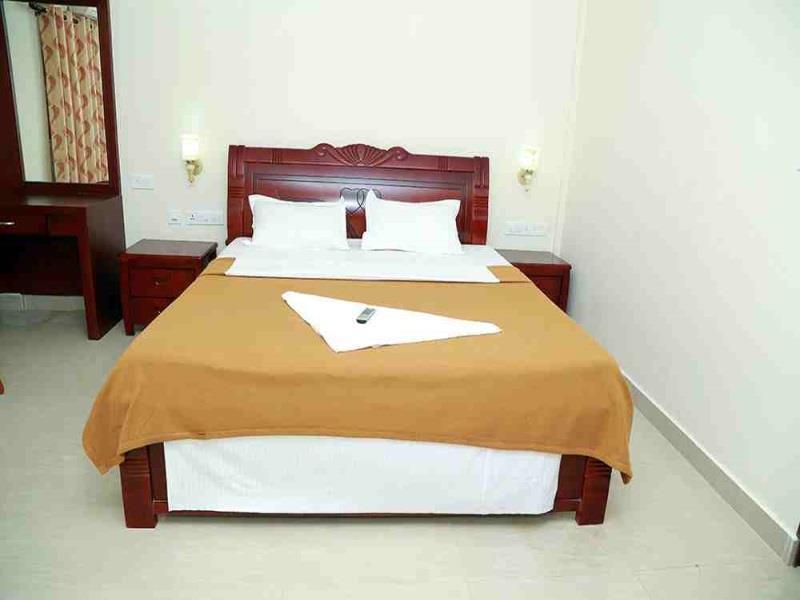 Thachaparambil Residency Hotel Alappuzha Buitenkant foto